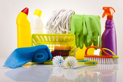 https://www.springcleaning.com.sg/wp-content/uploads/2019/08/toilet-cleaning-materials2.jpg