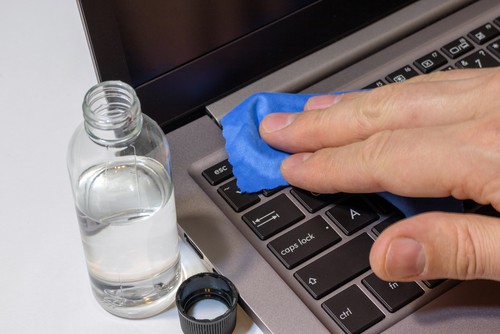 How To Clean And Disinfect Office The Right Way