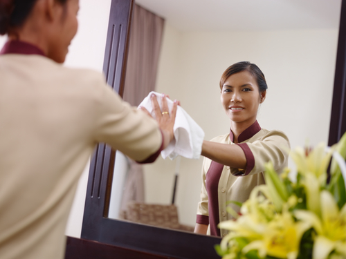 The Dos and Don'ts of Hiring a Condo Cleaning Service 